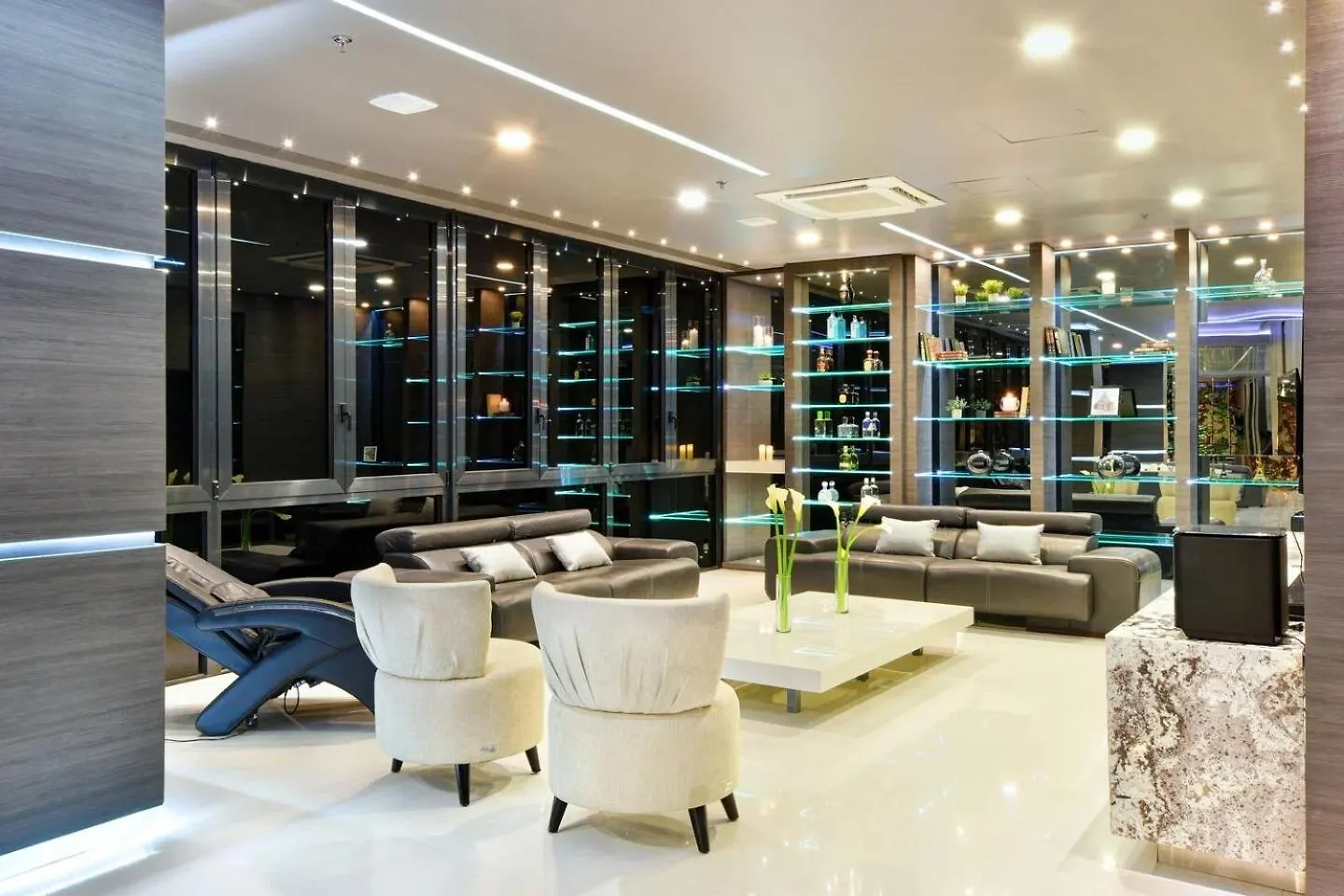 Apartment Europa Suites Medellin