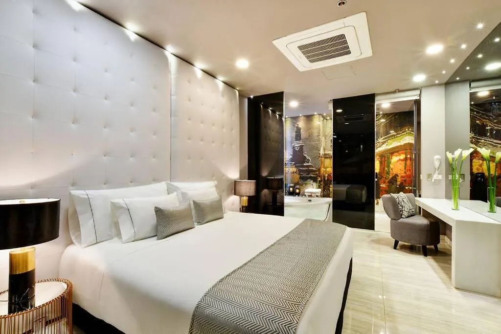 Europa Suites Medellin Apartment
