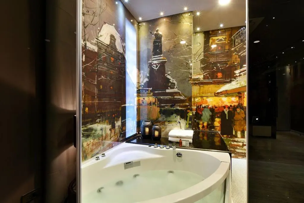 Europa Suites Medellin Apartment