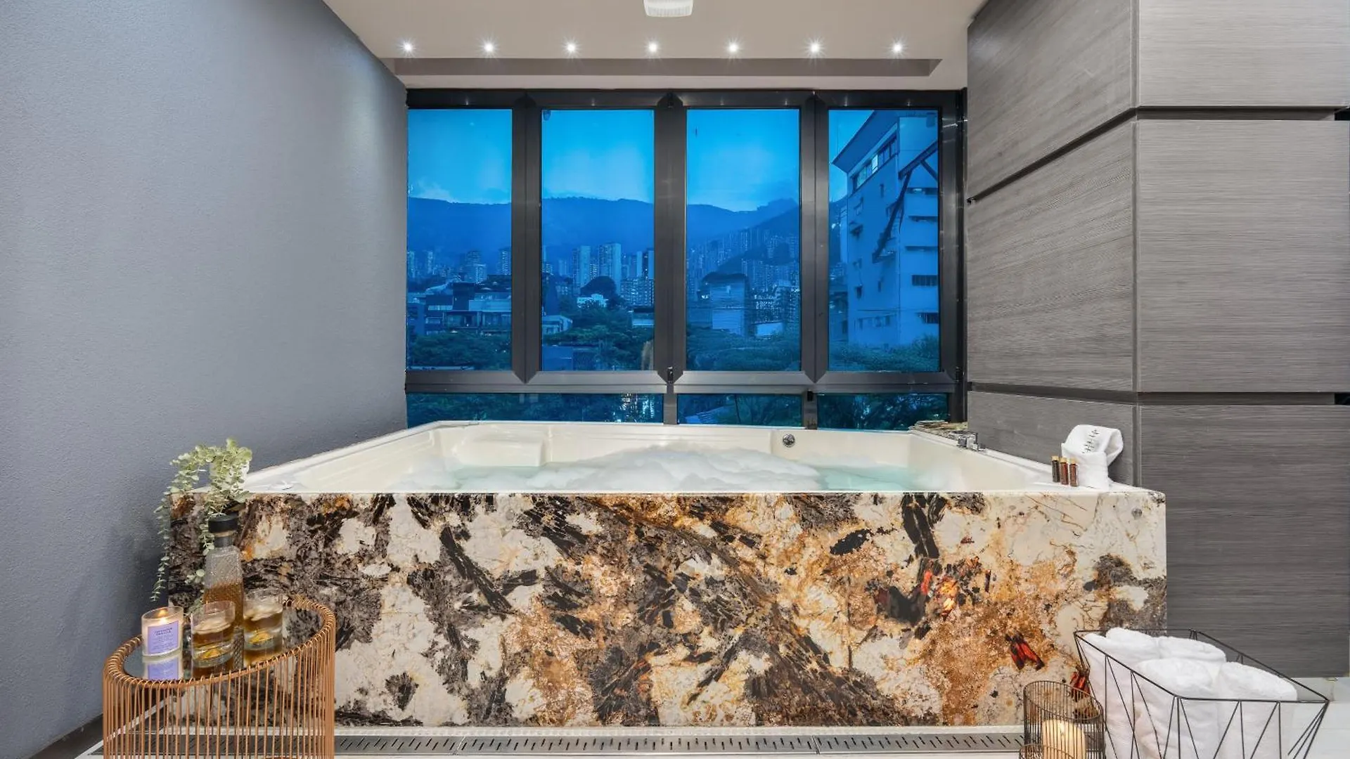 Europa Suites Medellin 0*,  Colombia