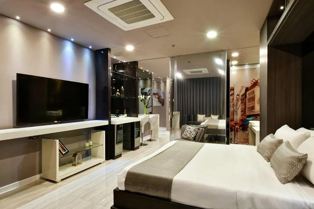 Europa Suites Medellín Colombia