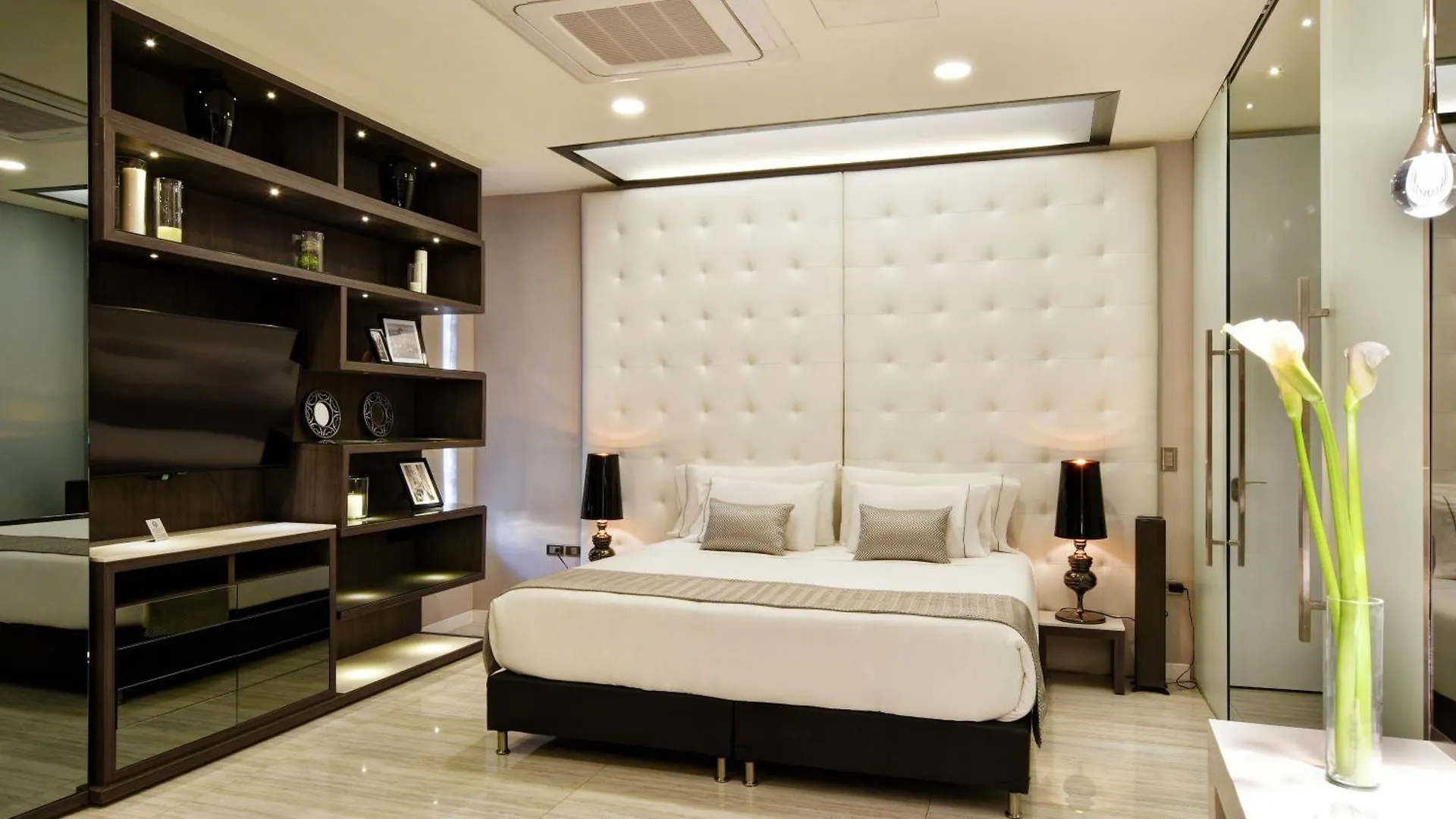Europa Suites 메딜린