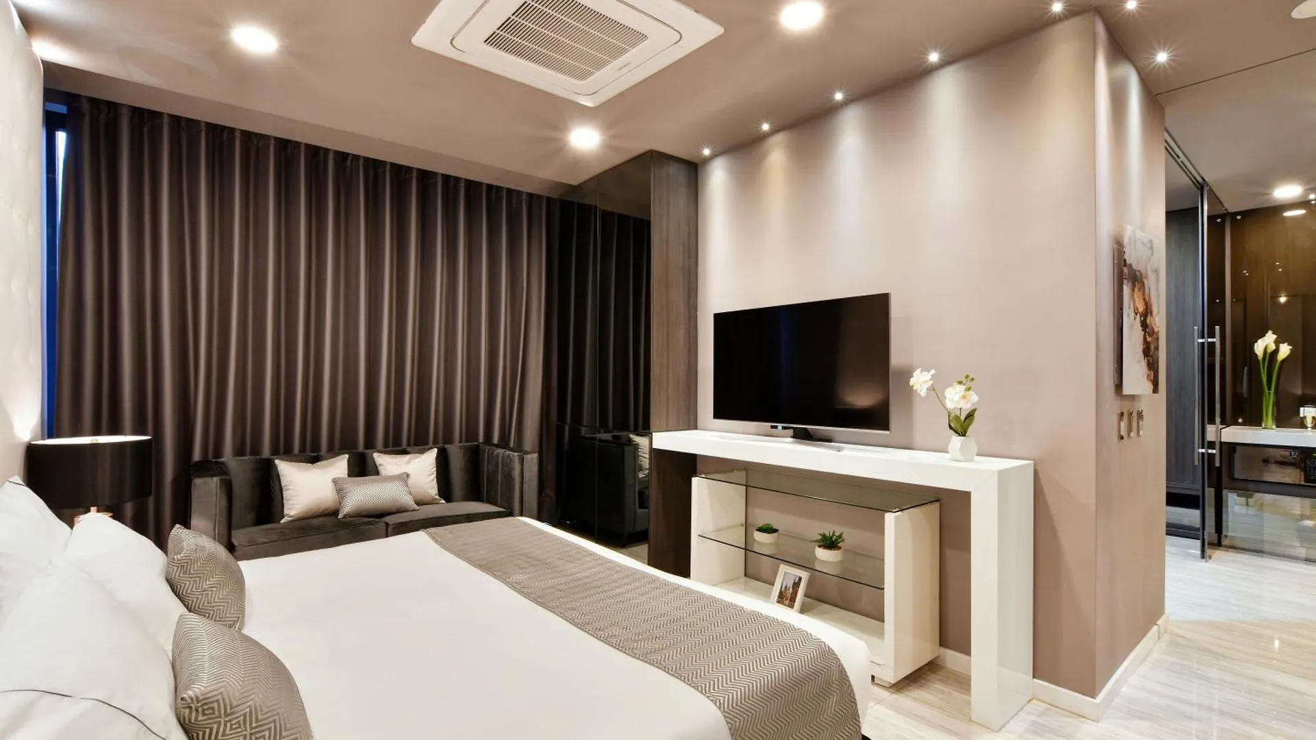 Europa Suites Medellín